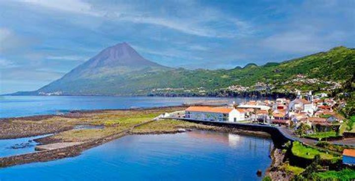 10 Fun Things to Do in Lajes do Pico