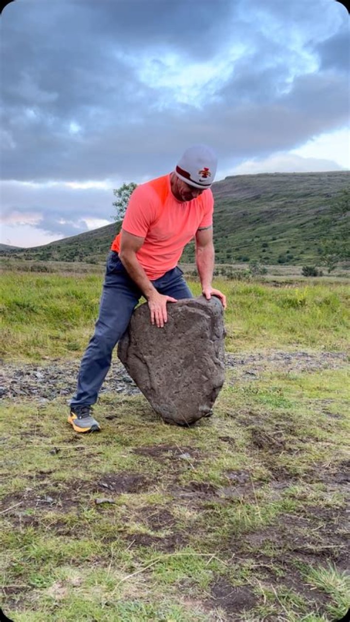 410 pounds in stone 410 pounds in stone