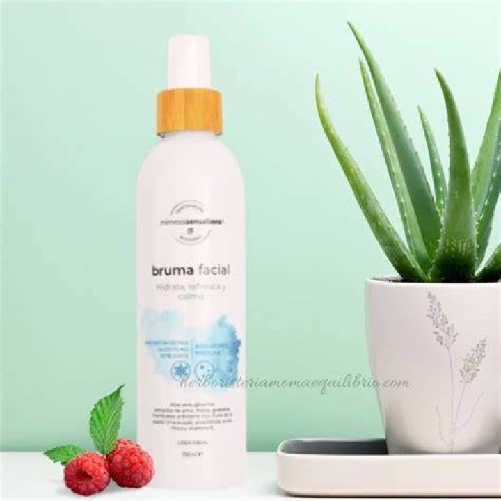 7. Bruma hidratante facial de cactus, de Weleda