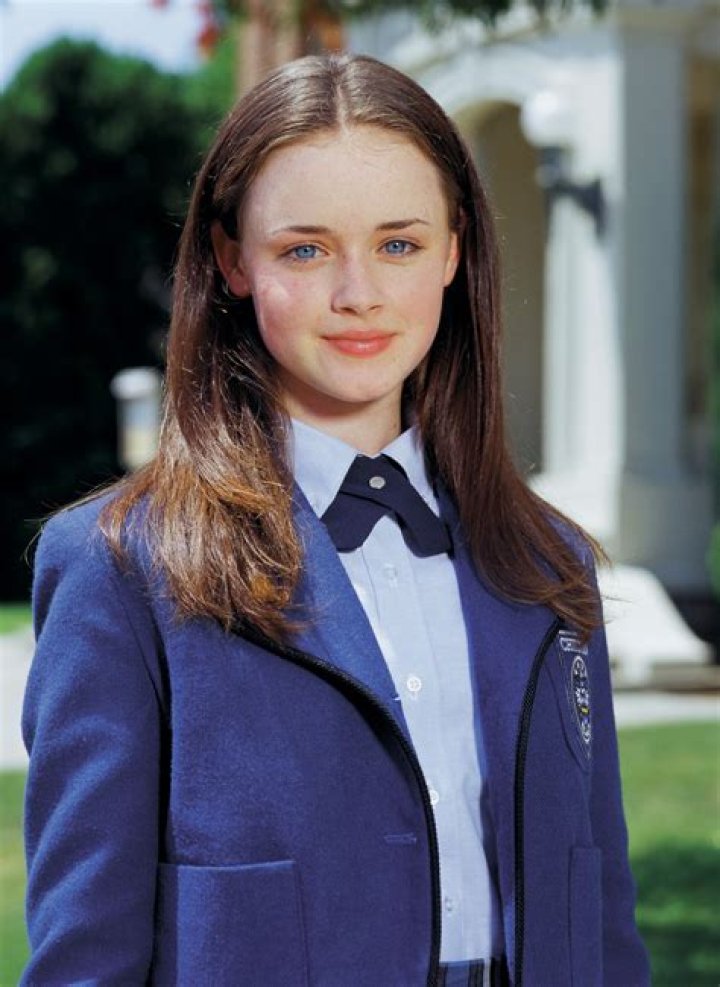 Alexis Bledel as Rory Gilmore, Lauren Graham as Lorelai Gilmore