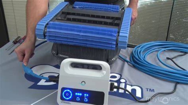 Can you reset a dolphin Pool Cleaner?