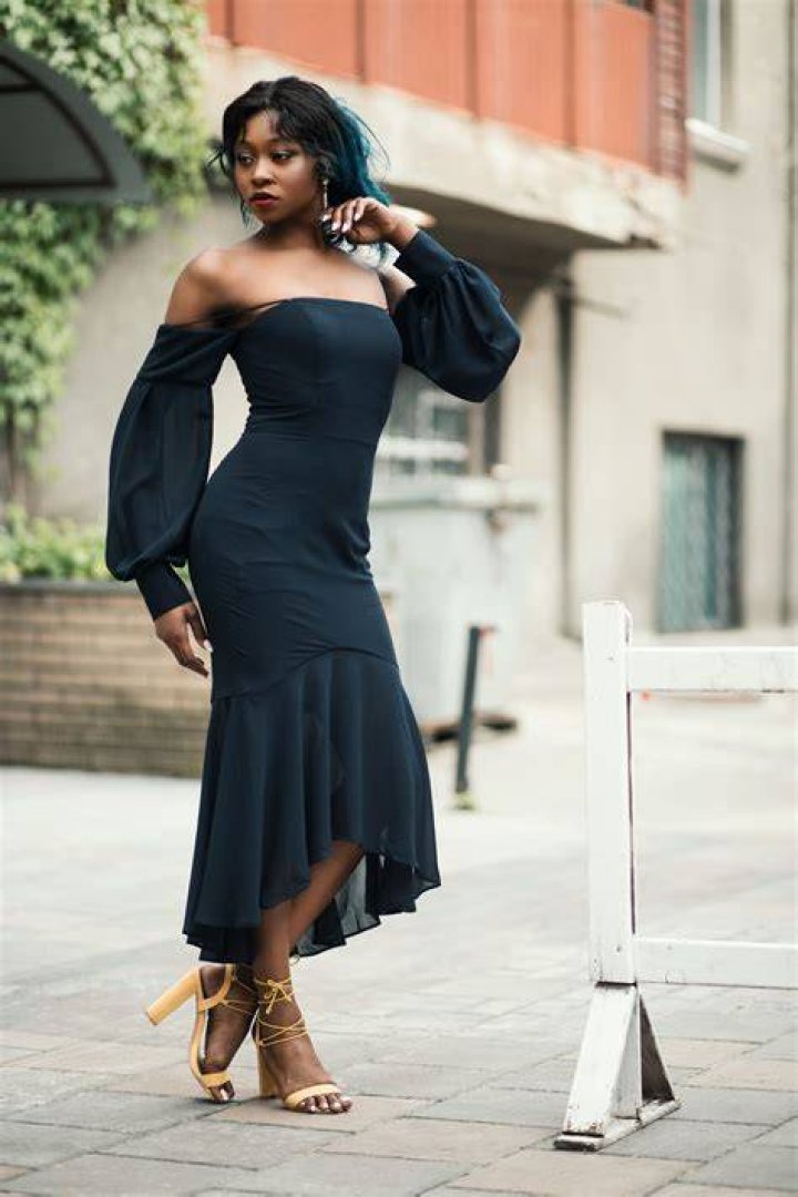 Clothing, Dress, Shoulder, Human leg, Flooring, Textile, Joint, Strapless dress, Floor, Waist, Clothing, Dress, Shoulder, Human leg, Flooring, Textile, Joint, Strapless dress, Floor, Waist,