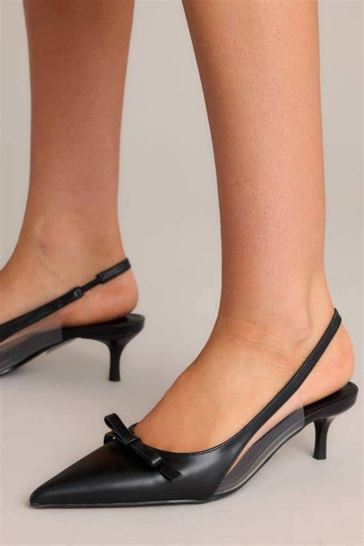 COS slingback kitten heels met mesh COS slingback kitten heels met mesh