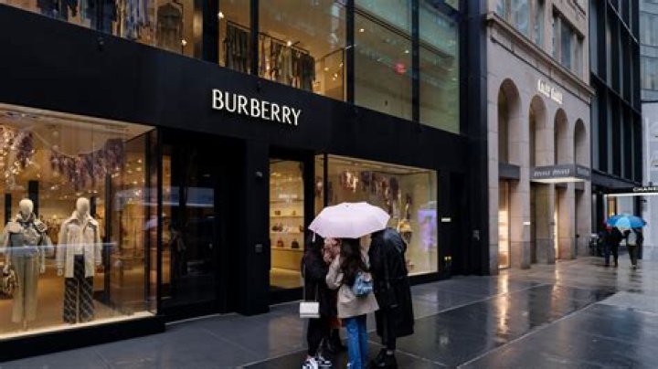 Does Burberry have a mission statement?