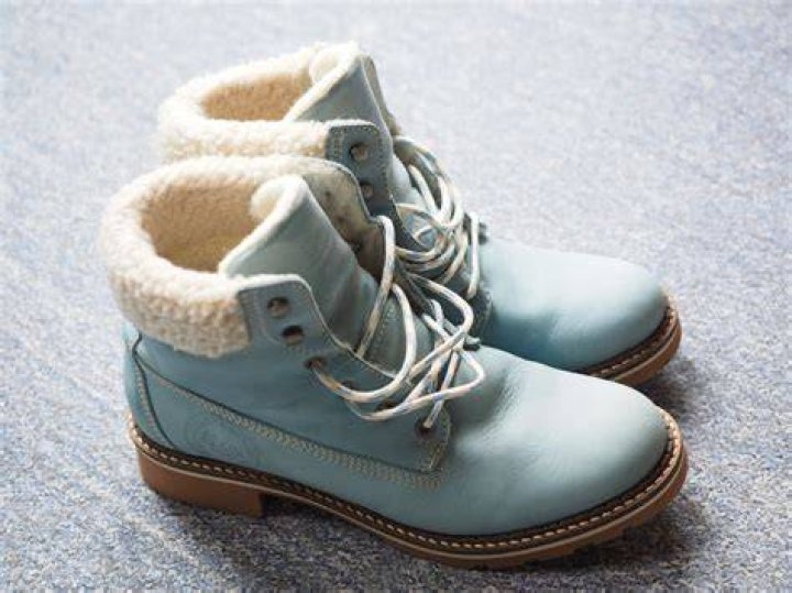 Footwear, Human, Leg, Blue, Brown, Human leg, Shoe, Joint, Denim, Fashion, Footwear, Human, Leg, Blue, Brown, Human leg, Shoe, Joint, Denim, Fashion,