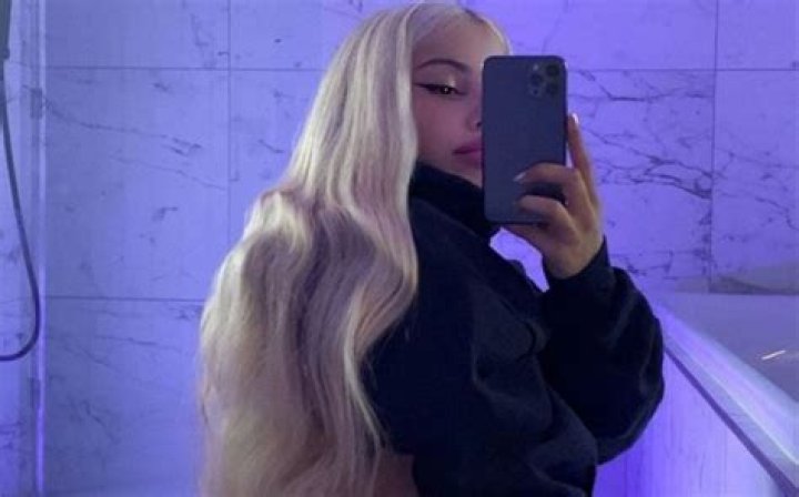 Gina Savage OnlyFans Star How Old Is She? Bio, Height, Age, Weight