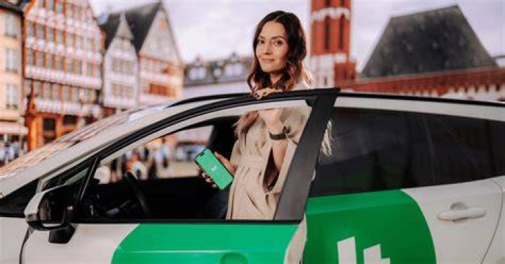 How do Bolt drivers get paid?