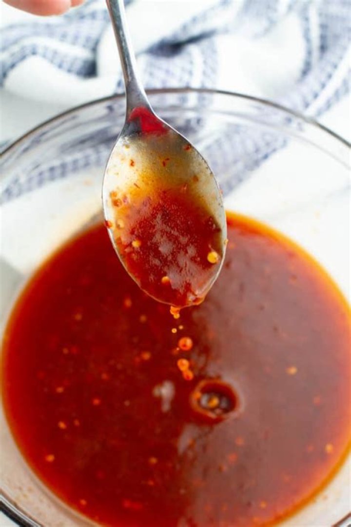 How Do I Make Sriracha Sauce Sweet? (Solved)
