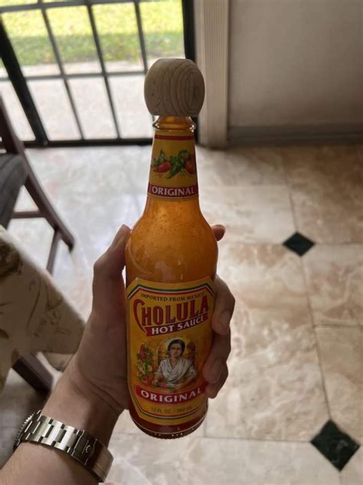 How Do You Spell Cholula Hot Sauce? (Solved)