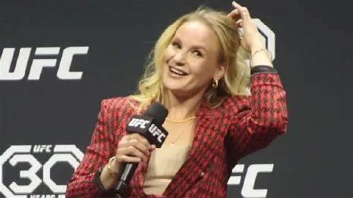 How Many Languages Does Valentina Shevchenko Speak? (Solved)
