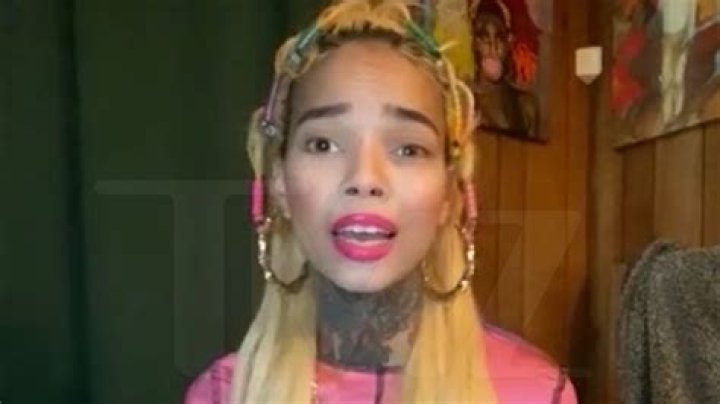 IG Model Gena Tew Gets Vision Partially Restored After AIDS Diagnosis