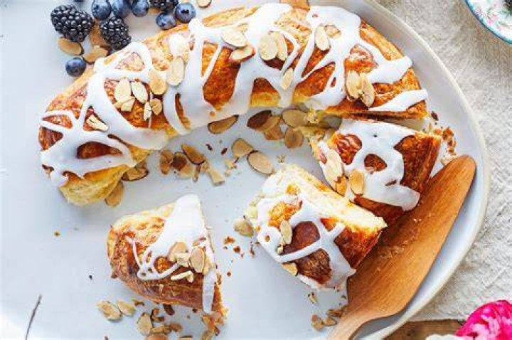 Is Kringle a Danish pastry?