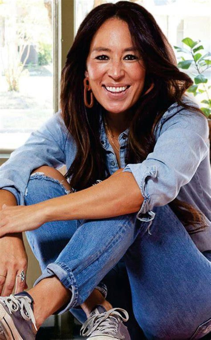 Joanna Gaines Takes 'Snuggles Over Sleep' After Son in Her Bed Photo