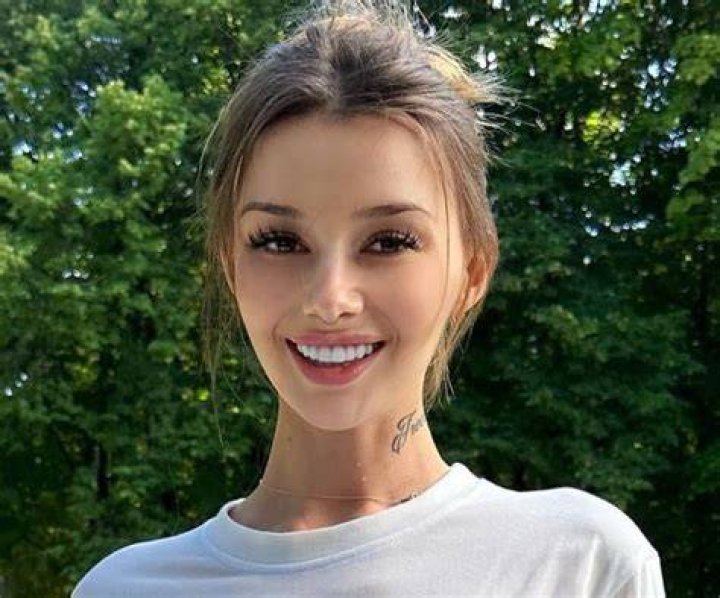 Julie Jess (Model) Biography, Age, Family, Images, Net Worth &raquo; Bioofy