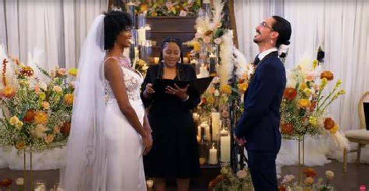 Lauren looking at Orion at the altar on 'Married at First Sight' Season 17