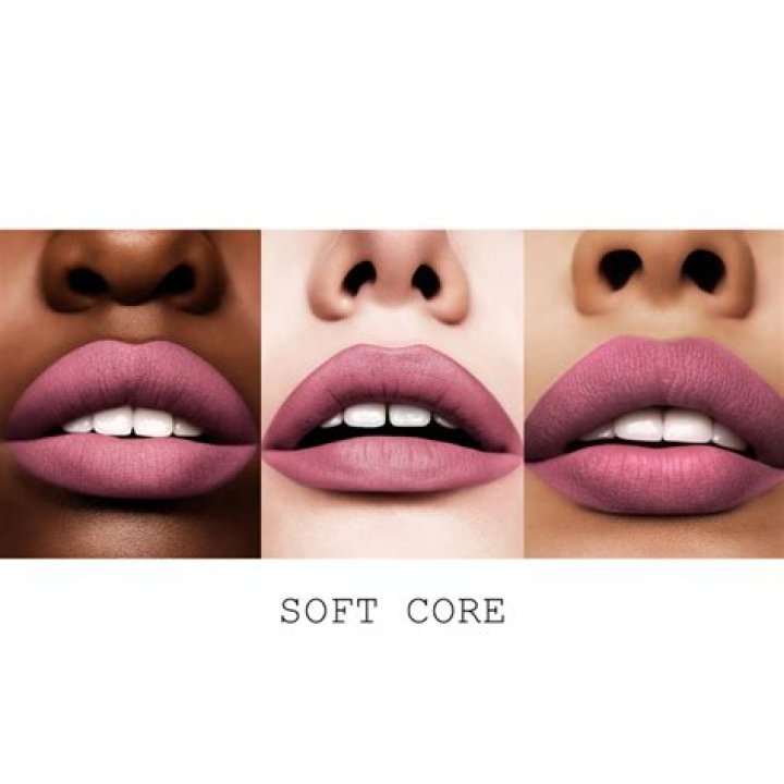 MatteTrance Lipstick en el tono 'Elso2'