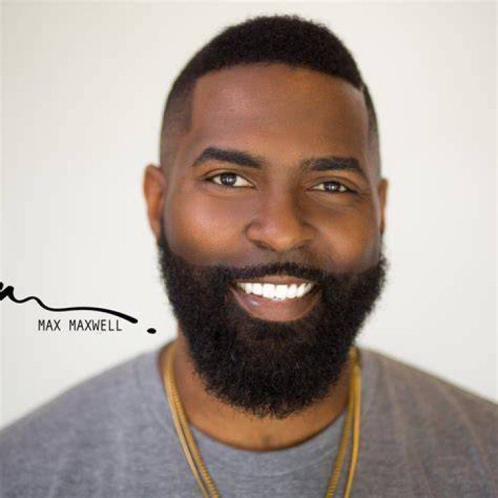 Maxwell Net Worth