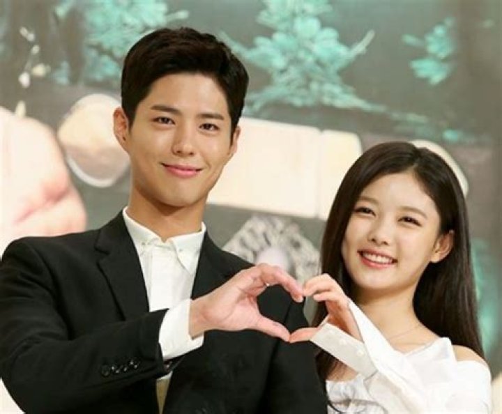 Park Bo Gum And Kim Yoo Jung Reveal Affection For Each Other + Tease