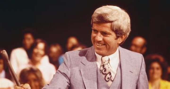 Phil Donahue Net Worth