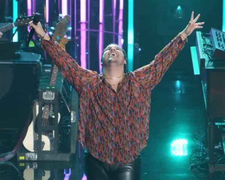 PJAE performing in the 'American Idol' 2023 top 26 in Hawaii