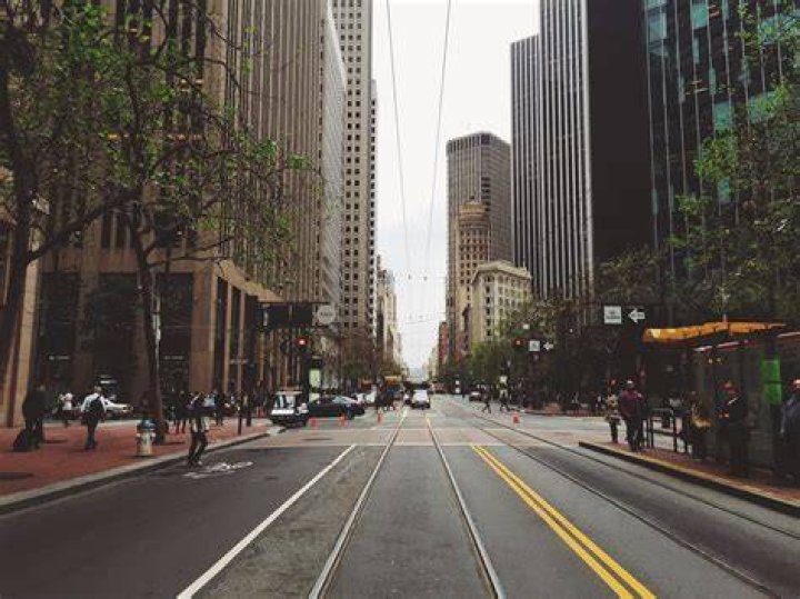Road, Street, Infrastructure, Urban area, Road surface, Pedestrian, Public space, Street fashion, Town, Sidewalk, Road, Street, Infrastructure, Urban area, Road surface, Pedestrian, Public space, Street fashion, Town, Sidewalk,