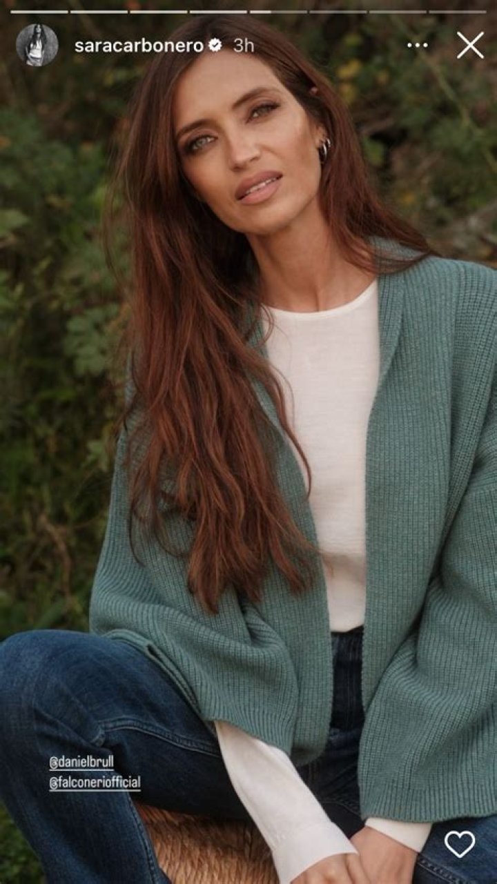Sara Carbonero y el jersey verde menta más calentito y rebajado de Slowlove sara carbonero y el jersey verde menta mas calentito y rebajado de slowlove
