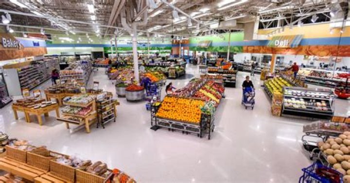 Tips for Visiting Meijer During the Holidays