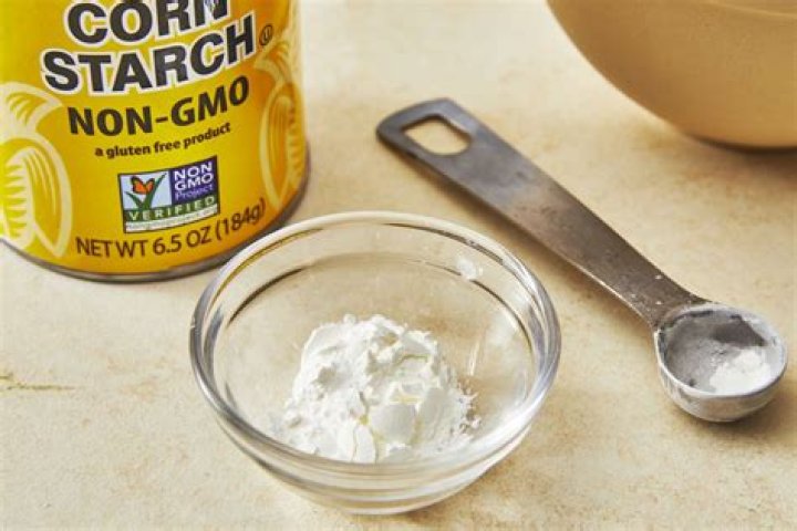 What does cornstarch do in fire?