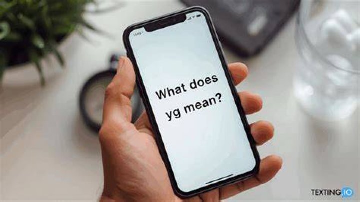 What does D mean in texting?