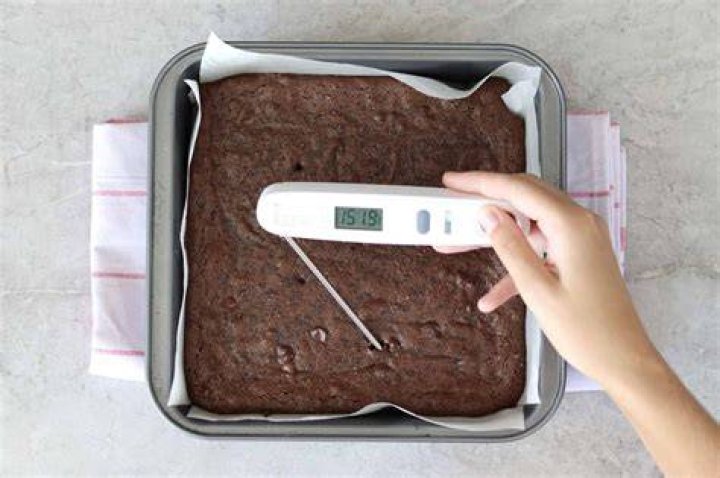 What temperature should brownies be when done?