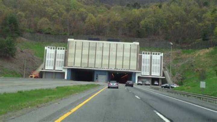 Where is the Big Walker Mountain Tunnel?