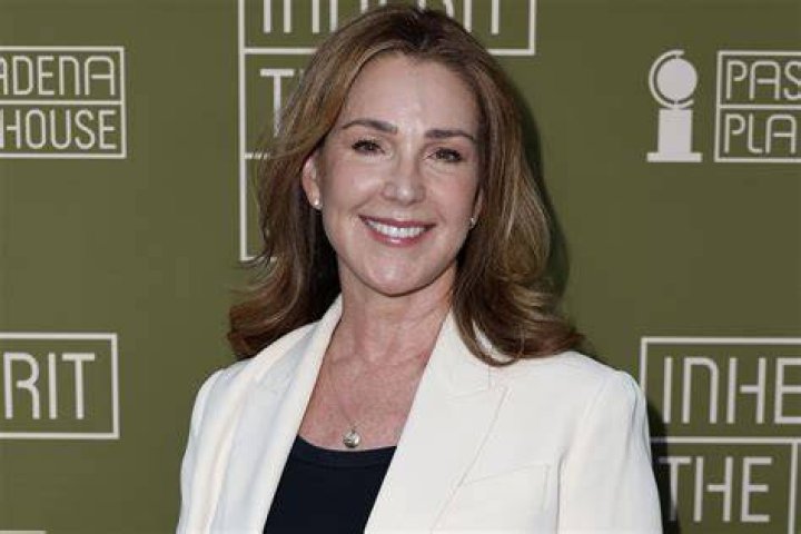 Who Is Peri Gilpin? (Question)