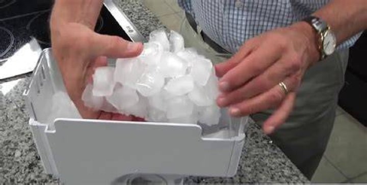 Why are my ice maker ice cubes hollow?