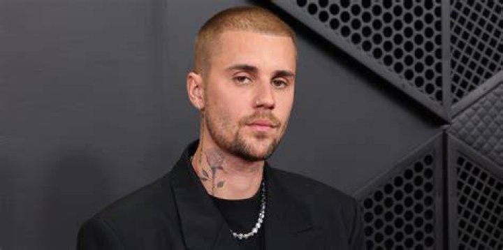 Why Did Justin Bieber & Selena Gomez Break Up? She Called Their Split