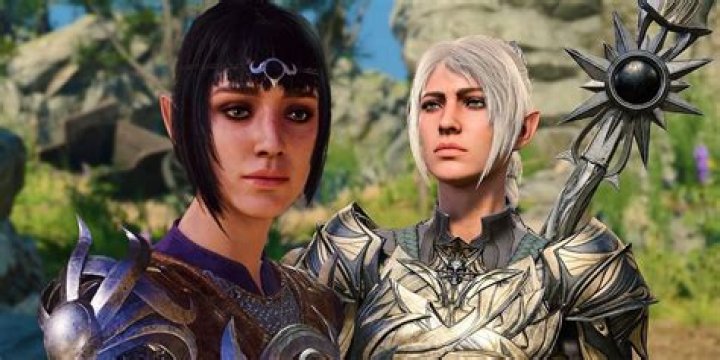Why does Shadowheart hair turn white?