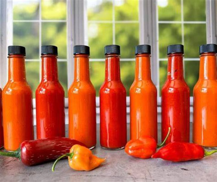 Why Is Hot Sauce Sold In Necked Bottles? (Solution)