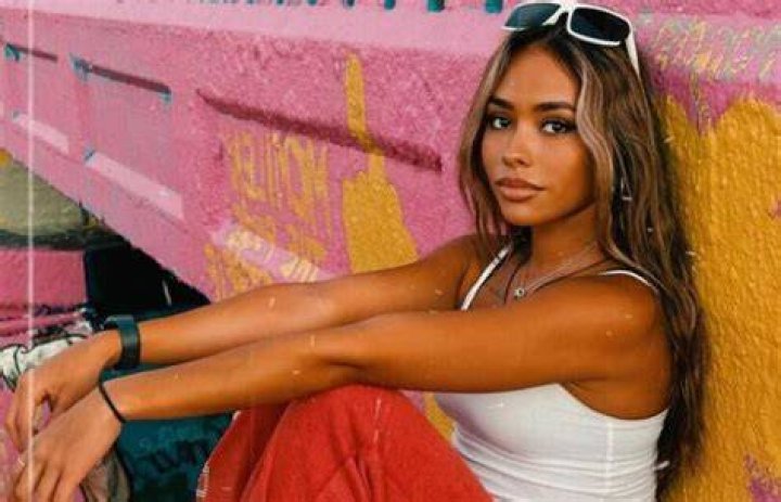 Ximena Saenz (TikTok Star) Bio, Photos, Age, Net Worth, Wiki, Boyfriend